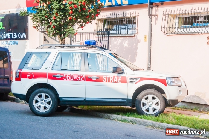 Zdjęcie w galerii na portalu naszraciborz.pl: Rozlany olej spowodował pożar w lokalu przy Cygarowej  wiadomości z regionu