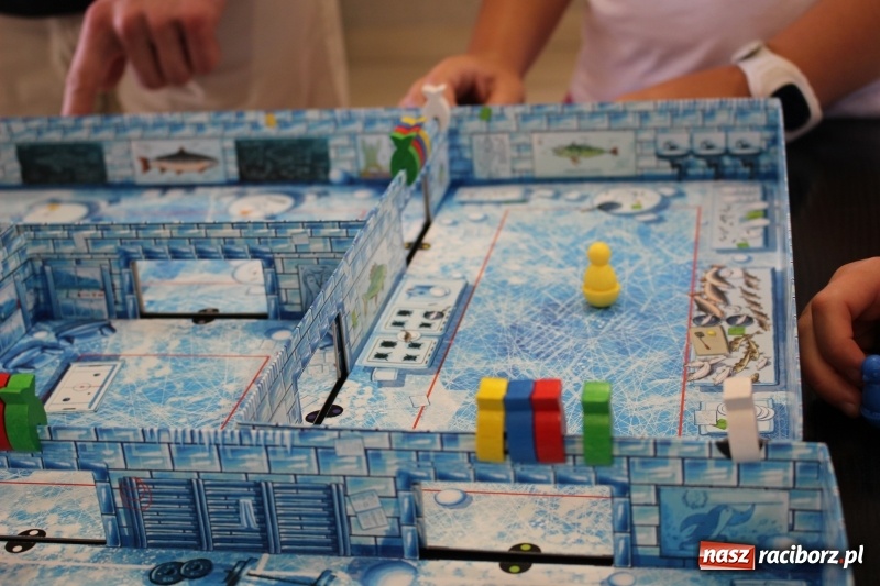 Zdjęcie w galerii na portalu naszraciborz.pl: Eliminacje mistrzostw Polski w gry planszowe w Nędzy wiadomości z regionu