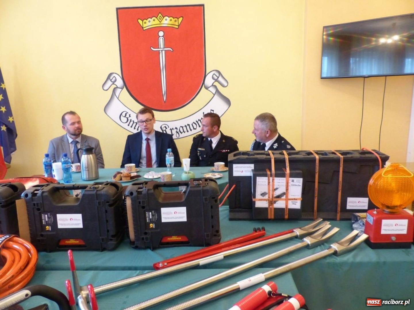 Zdjęcie w galerii na portalu naszraciborz.pl: Jednostki OSP z gminy Krzanowice z nowym sprzętem ratowniczym wiadomości z regionu