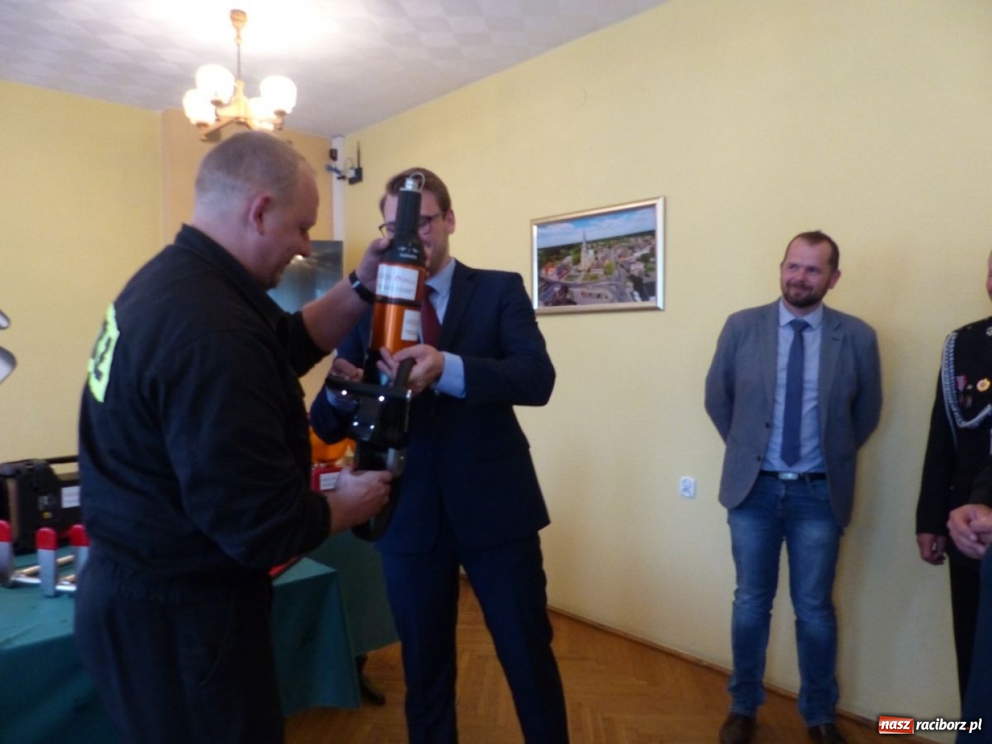 Zdjęcie w galerii na portalu naszraciborz.pl: Jednostki OSP z gminy Krzanowice z nowym sprzętem ratowniczym wiadomości z regionu