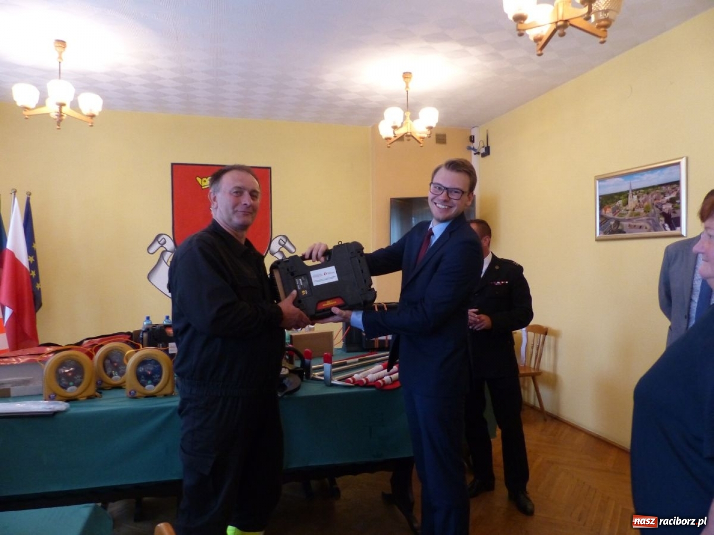 Zdjęcie w galerii na portalu naszraciborz.pl: Jednostki OSP z gminy Krzanowice z nowym sprzętem ratowniczym wiadomości z regionu