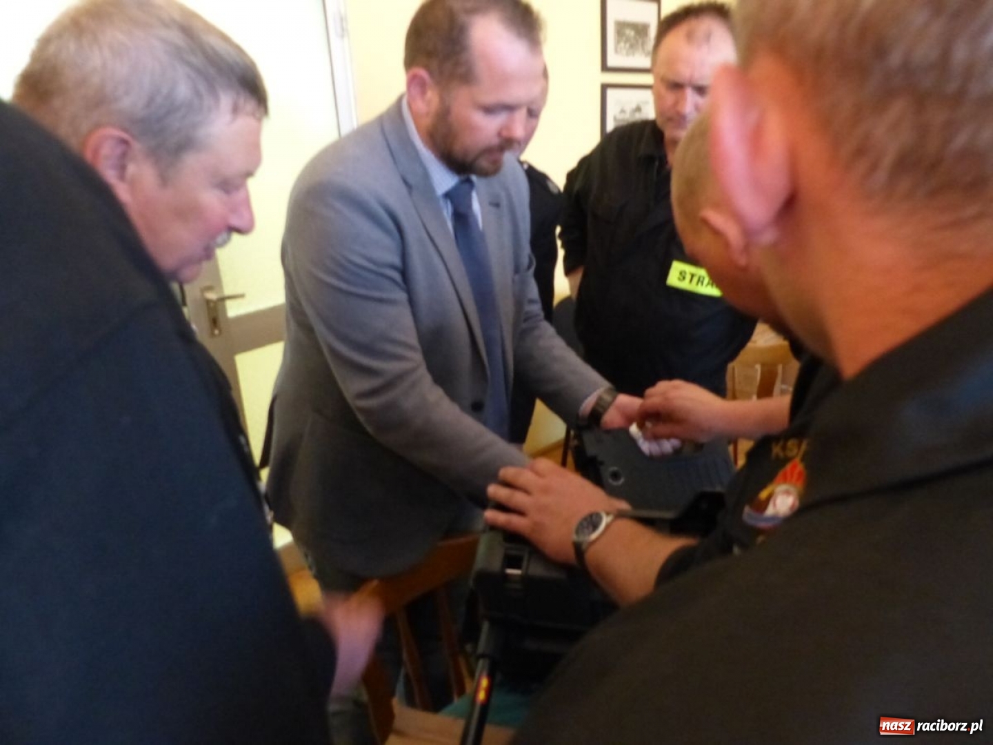 Zdjęcie w galerii na portalu naszraciborz.pl: Jednostki OSP z gminy Krzanowice z nowym sprzętem ratowniczym wiadomości z regionu