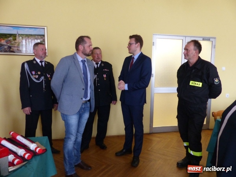 Zdjęcie w galerii na portalu naszraciborz.pl: Jednostki OSP z gminy Krzanowice z nowym sprzętem ratowniczym wiadomości z regionu