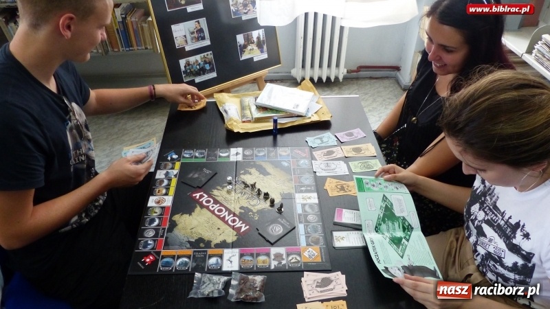 Zdjęcie w galerii na portalu naszraciborz.pl: Raciborzanie pokochali gry planszowe wiadomości z regionu
