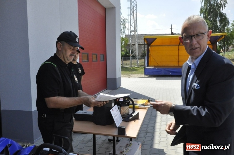 Zdjęcie w galerii na portalu naszraciborz.pl: Raciborskie OSP bogatsze o nowy sprzęt  wiadomości z regionu