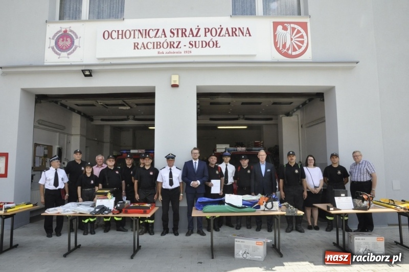 Zdjęcie w galerii na portalu naszraciborz.pl: Raciborskie OSP bogatsze o nowy sprzęt  wiadomości z regionu
