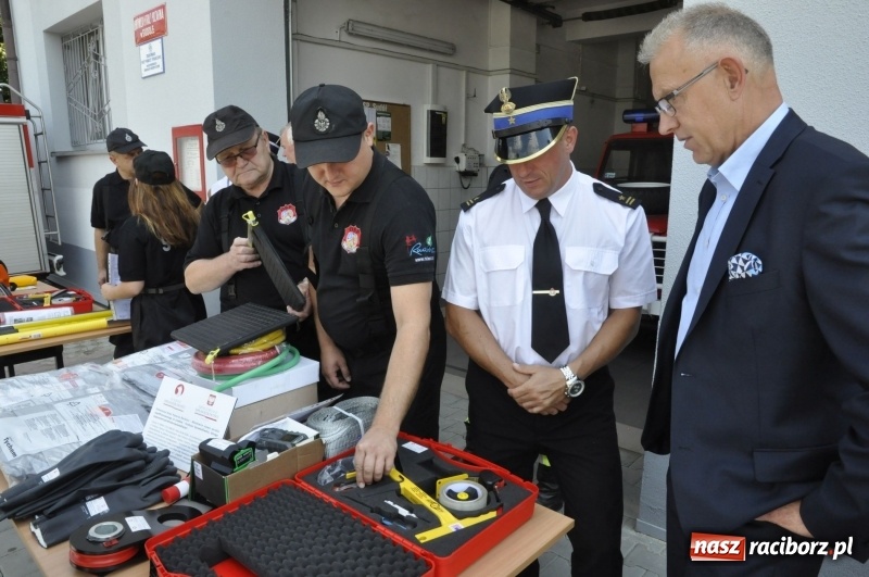 Zdjęcie w galerii na portalu naszraciborz.pl: Raciborskie OSP bogatsze o nowy sprzęt  wiadomości z regionu