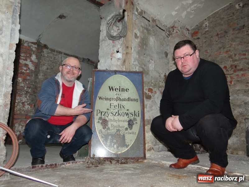 Zdjęcie w galerii na portalu naszraciborz.pl: Raciborski król boskiego trunku. Pierwszy zwiastun filmu o historii raciborskiej winiarni wiadomości z regionu