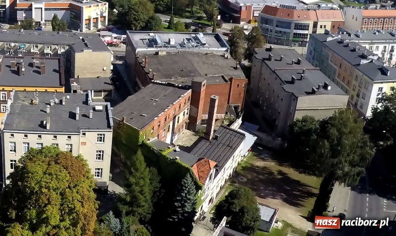 Zdjęcie w galerii na portalu naszraciborz.pl: Raciborski król boskiego trunku. Pierwszy zwiastun filmu o historii raciborskiej winiarni wiadomości z regionu