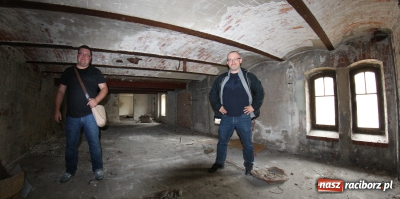 Zdjęcie w galerii na portalu naszraciborz.pl: Raciborski król boskiego trunku. Pierwszy zwiastun filmu o historii raciborskiej winiarni wiadomości z regionu