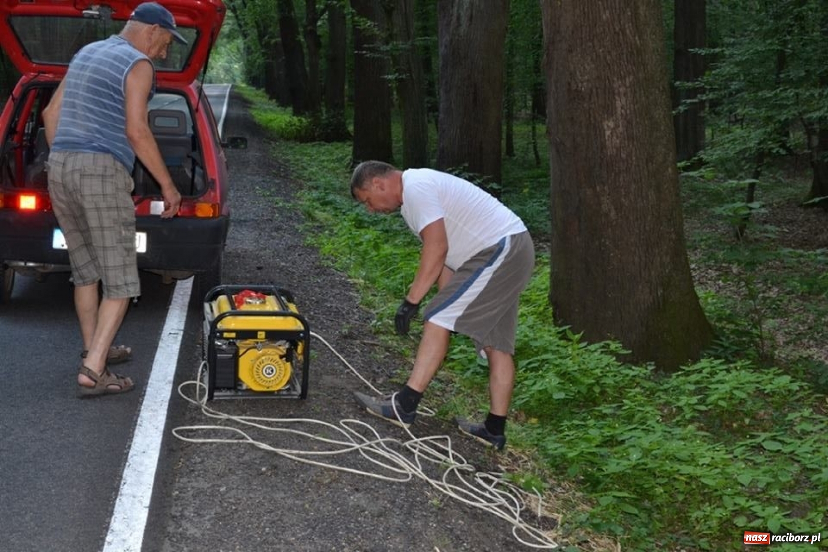 Zdjęcie w galerii na portalu naszraciborz.pl: Krzyż, który upamiętnia morderstwo  wiadomości z regionu