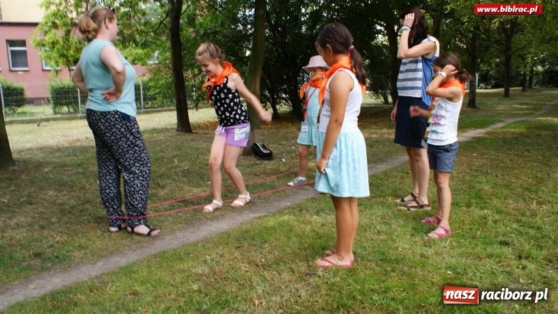 Zdjęcie w galerii na portalu naszraciborz.pl: Lato z biblioteką. Misiowy wtorek, potworny czwartek wiadomości z regionu