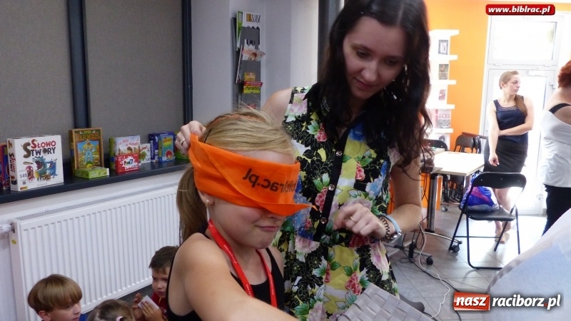 Zdjęcie w galerii na portalu naszraciborz.pl: Lato z biblioteką. Misiowy wtorek, potworny czwartek wiadomości z regionu