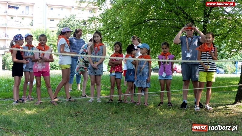 Zdjęcie w galerii na portalu naszraciborz.pl: Lato z biblioteką. Misiowy wtorek, potworny czwartek wiadomości z regionu