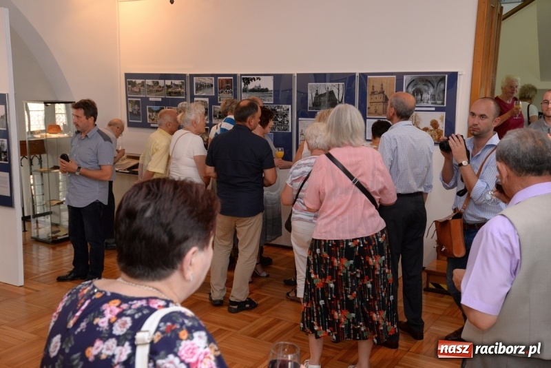 Zdjęcie w galerii na portalu naszraciborz.pl: Muzealna podróż do miejsc świętych  wiadomości z regionu