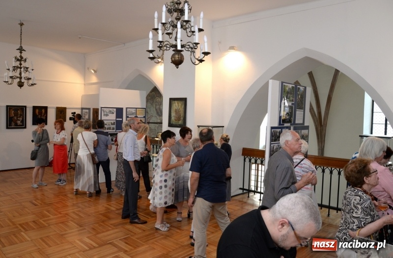 Zdjęcie w galerii na portalu naszraciborz.pl: Muzealna podróż do miejsc świętych  wiadomości z regionu