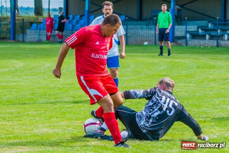 Zdjęcie w galerii na portalu naszraciborz.pl: Festynowe strzelanie w Krzanowicach wiadomości z regionu