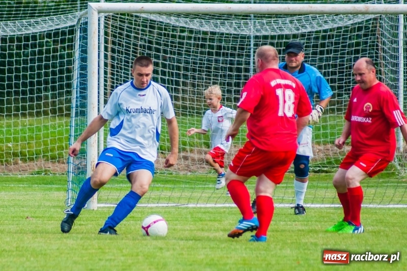 Zdjęcie w galerii na portalu naszraciborz.pl: Festynowe strzelanie w Krzanowicach wiadomości z regionu