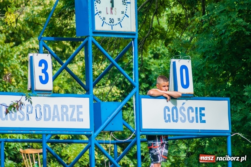 Zdjęcie w galerii na portalu naszraciborz.pl: Festynowe strzelanie w Krzanowicach wiadomości z regionu