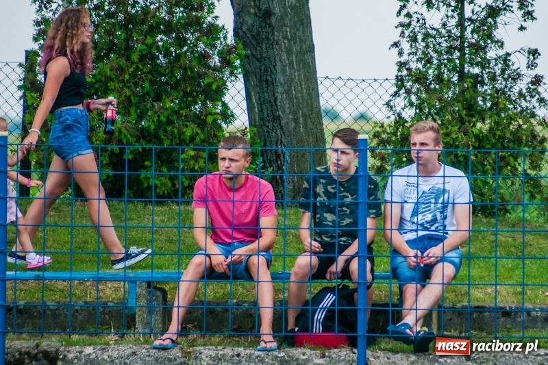 Zdjęcie w galerii na portalu naszraciborz.pl: Festynowe strzelanie w Krzanowicach wiadomości z regionu