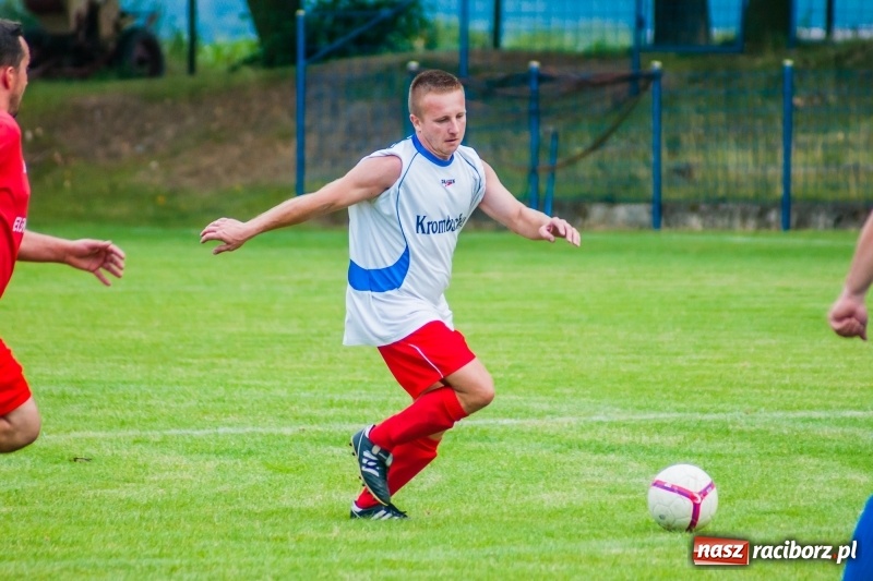Zdjęcie w galerii na portalu naszraciborz.pl: Festynowe strzelanie w Krzanowicach wiadomości z regionu