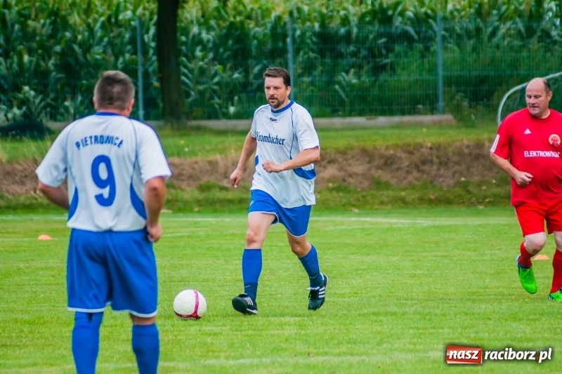 Zdjęcie w galerii na portalu naszraciborz.pl: Festynowe strzelanie w Krzanowicach wiadomości z regionu