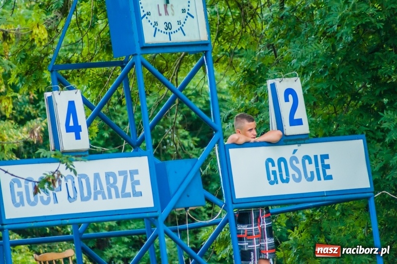 Zdjęcie w galerii na portalu naszraciborz.pl: Festynowe strzelanie w Krzanowicach wiadomości z regionu