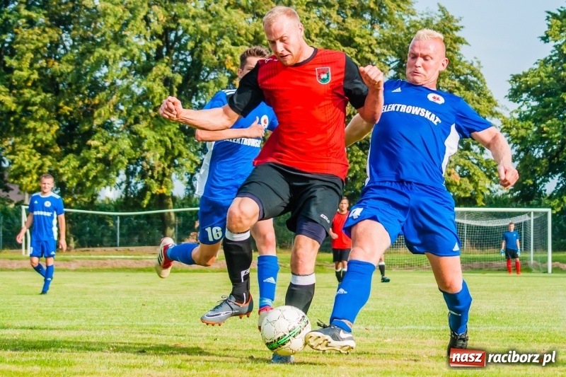 Zdjęcie w galerii na portalu naszraciborz.pl: Festynowe strzelanie w Krzanowicach wiadomości z regionu