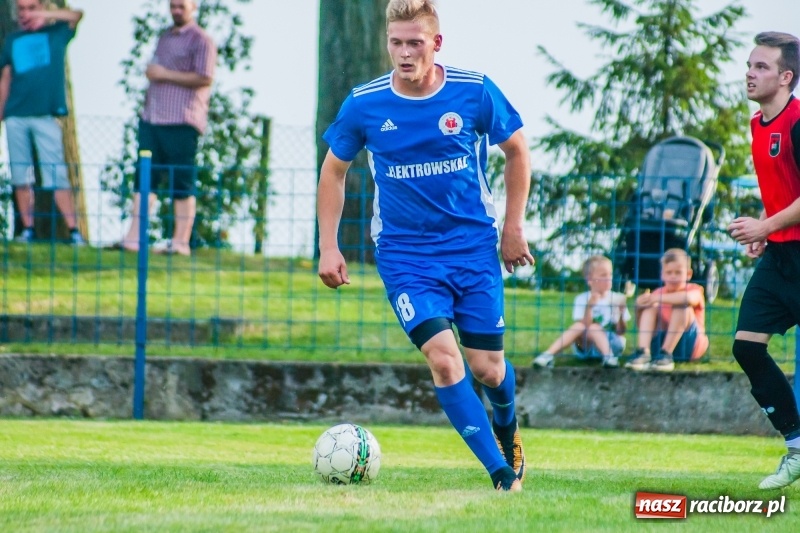 Zdjęcie w galerii na portalu naszraciborz.pl: Festynowe strzelanie w Krzanowicach wiadomości z regionu