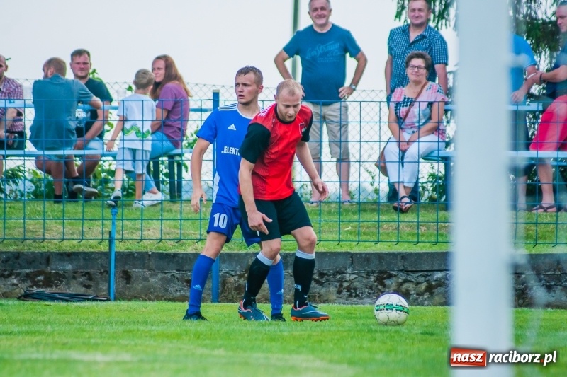 Zdjęcie w galerii na portalu naszraciborz.pl: Festynowe strzelanie w Krzanowicach wiadomości z regionu