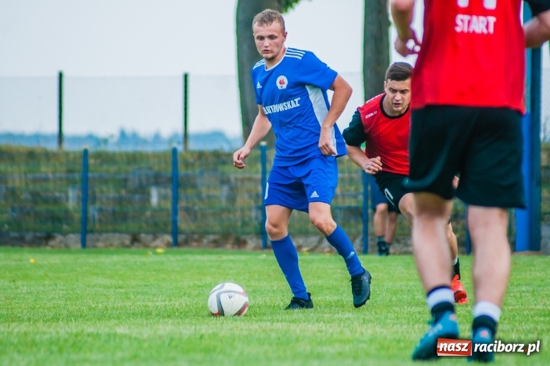 Zdjęcie w galerii na portalu naszraciborz.pl: Festynowe strzelanie w Krzanowicach wiadomości z regionu