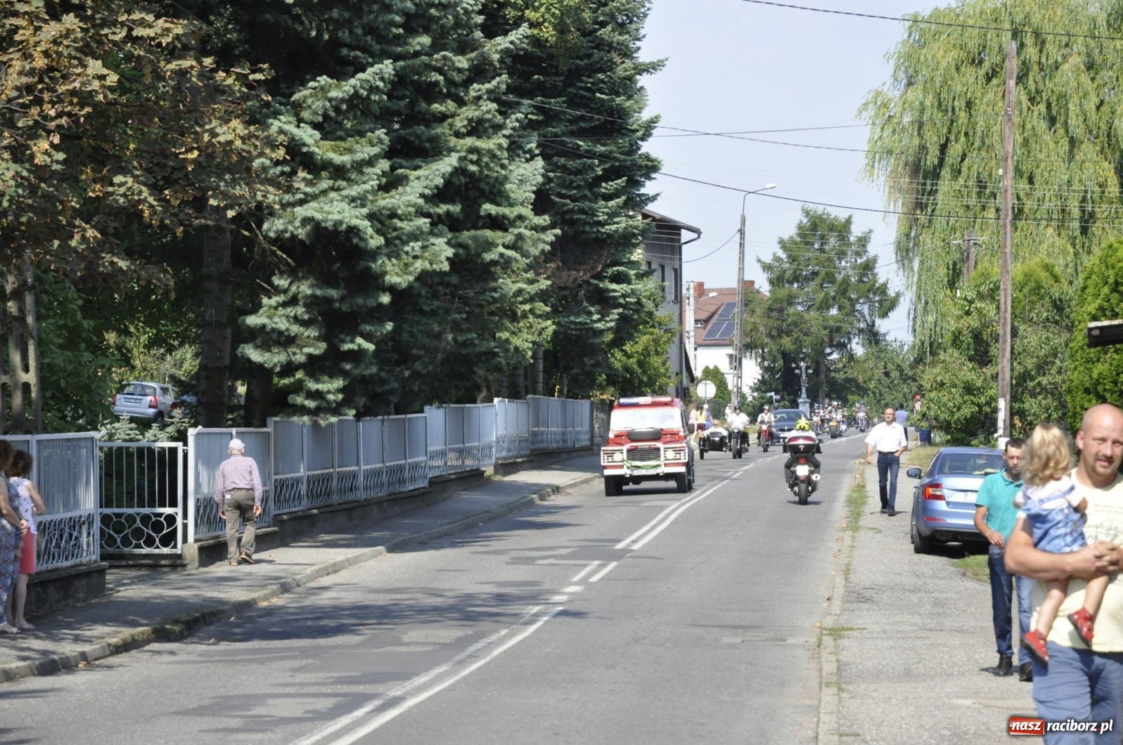 Zdjęcie w galerii na portalu naszraciborz.pl: Odpustowa parada motocyklistów w Pogrzebieniu. Najstarsza taka na Śląsku wiadomości z regionu