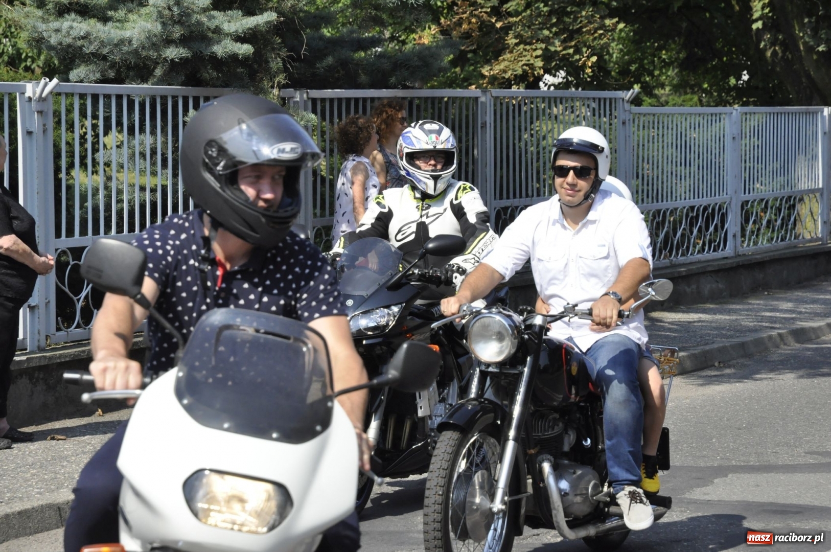 Zdjęcie w galerii na portalu naszraciborz.pl: Odpustowa parada motocyklistów w Pogrzebieniu. Najstarsza taka na Śląsku wiadomości z regionu