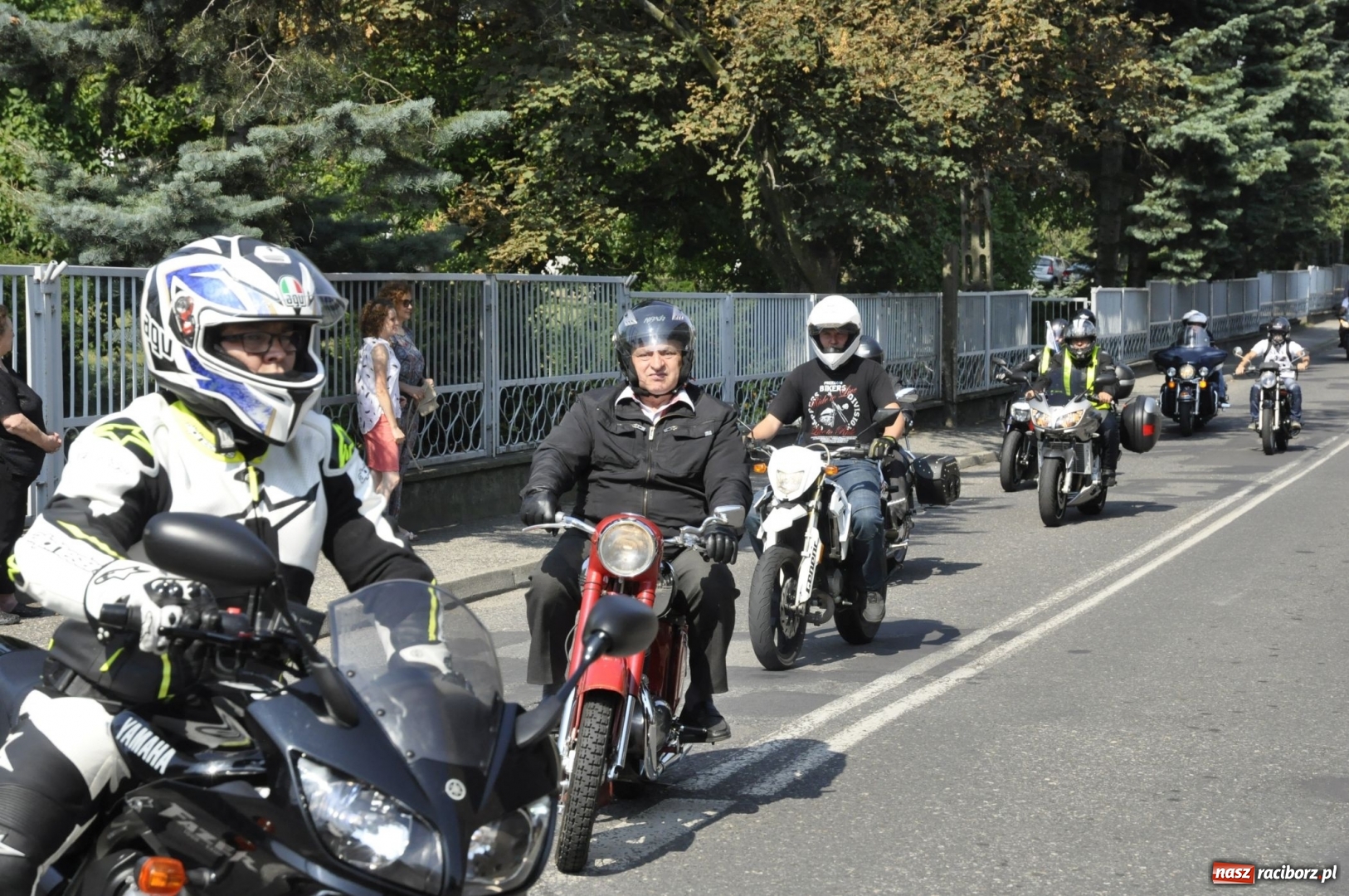 Zdjęcie w galerii na portalu naszraciborz.pl: Odpustowa parada motocyklistów w Pogrzebieniu. Najstarsza taka na Śląsku wiadomości z regionu