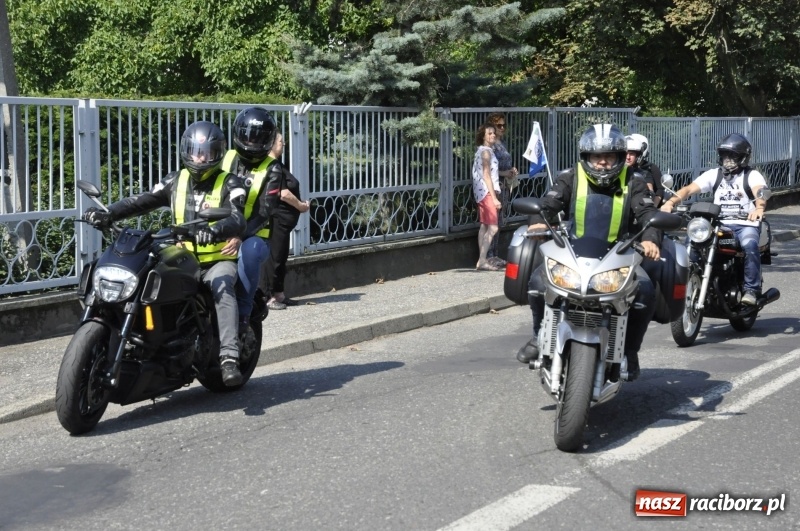 Zdjęcie w galerii na portalu naszraciborz.pl: Odpustowa parada motocyklistów w Pogrzebieniu. Najstarsza taka na Śląsku wiadomości z regionu