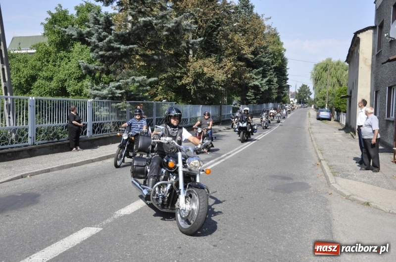 Zdjęcie w galerii na portalu naszraciborz.pl: Odpustowa parada motocyklistów w Pogrzebieniu. Najstarsza taka na Śląsku wiadomości z regionu