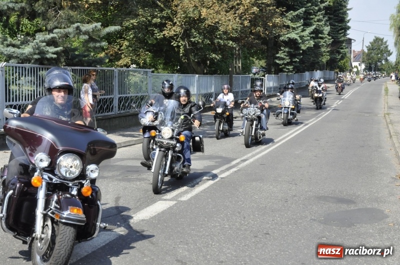 Zdjęcie w galerii na portalu naszraciborz.pl: Odpustowa parada motocyklistów w Pogrzebieniu. Najstarsza taka na Śląsku wiadomości z regionu