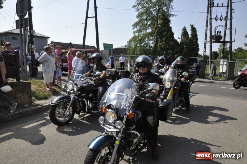 Zdjęcie w galerii na portalu naszraciborz.pl: Odpustowa parada motocyklistów w Pogrzebieniu. Najstarsza taka na Śląsku wiadomości z regionu