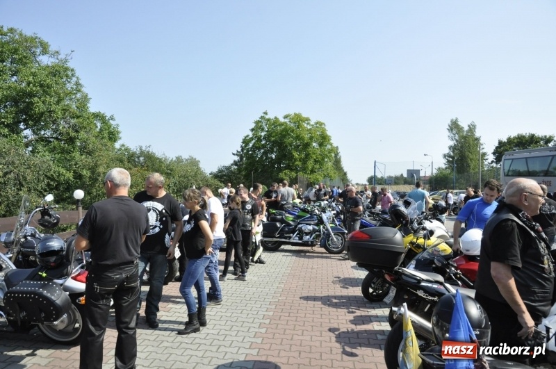 Zdjęcie w galerii na portalu naszraciborz.pl: Odpustowa parada motocyklistów w Pogrzebieniu. Najstarsza taka na Śląsku wiadomości z regionu
