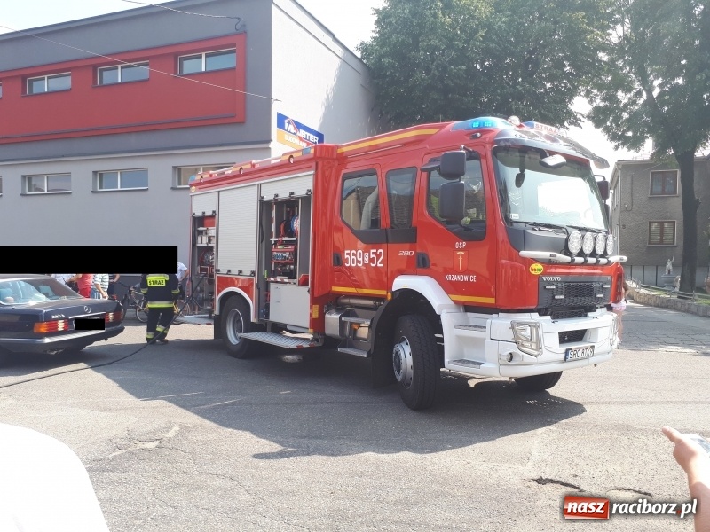 Zdjęcie w galerii na portalu naszraciborz.pl: 18-letni kierowca audi wjechał w stodołę w Krzanowicach  wiadomości z regionu