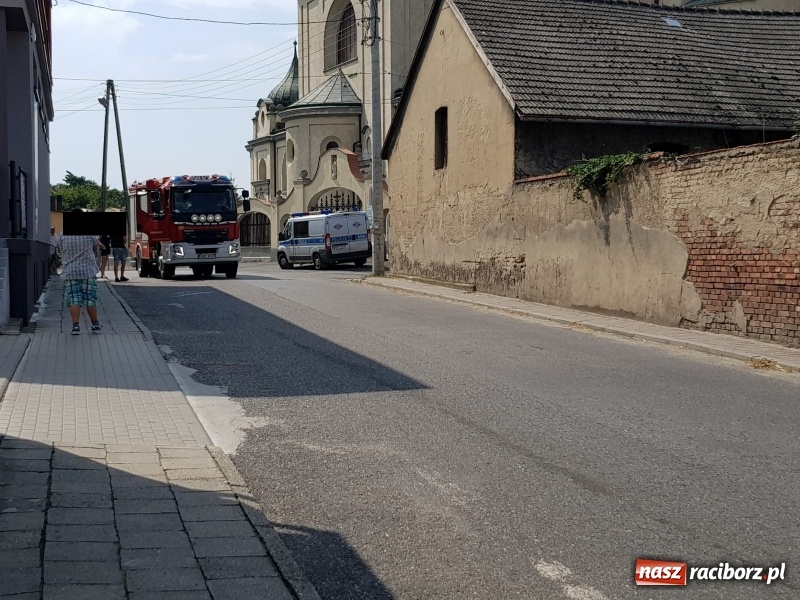 Zdjęcie w galerii na portalu naszraciborz.pl: 18-letni kierowca audi wjechał w stodołę w Krzanowicach  wiadomości z regionu