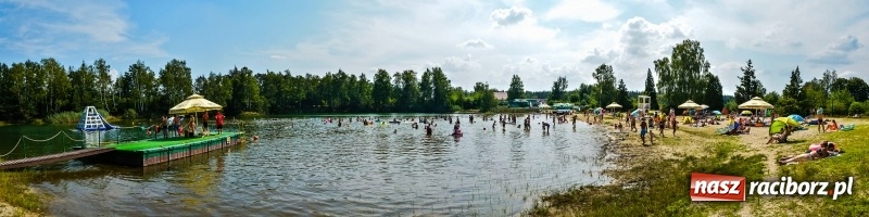 Zdjęcie w galerii na portalu naszraciborz.pl: Kuźnia Raciborska szuka ochłody na Wodniku  wiadomości z regionu