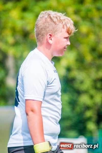 Zdjęcie w galerii na portalu naszraciborz.pl: Piłkarskie zmagania trampkarzy i seniorów, czyli sportowy festyn w Krzanowicach wiadomości z regionu