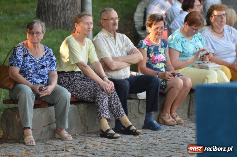 Zdjęcie w galerii na portalu naszraciborz.pl: Ostatni lipcowy koncert letni w parku Roth  wiadomości z regionu