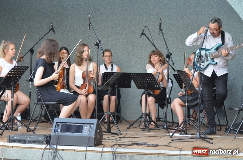 Zdjęcie w galerii na portalu naszraciborz.pl: Ostatni lipcowy koncert letni w parku Roth  wiadomości z regionu