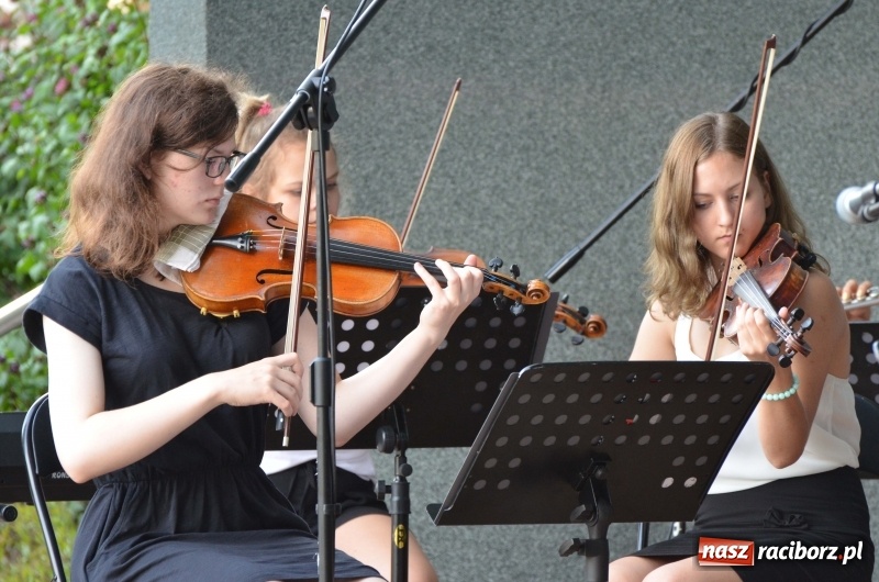 Zdjęcie w galerii na portalu naszraciborz.pl: Ostatni lipcowy koncert letni w parku Roth  wiadomości z regionu