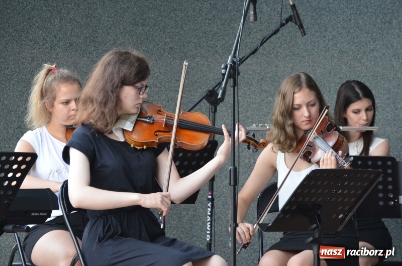 Zdjęcie w galerii na portalu naszraciborz.pl: Ostatni lipcowy koncert letni w parku Roth  wiadomości z regionu