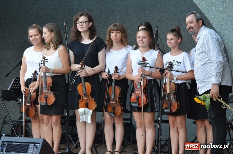 Zdjęcie w galerii na portalu naszraciborz.pl: Ostatni lipcowy koncert letni w parku Roth  wiadomości z regionu