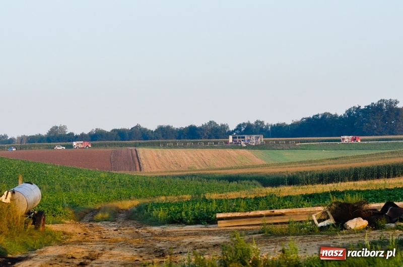 Zdjęcie w galerii na portalu naszraciborz.pl: Ponad pół miliona złotych strat w pożarze naczepy na DK 45  wiadomości z regionu