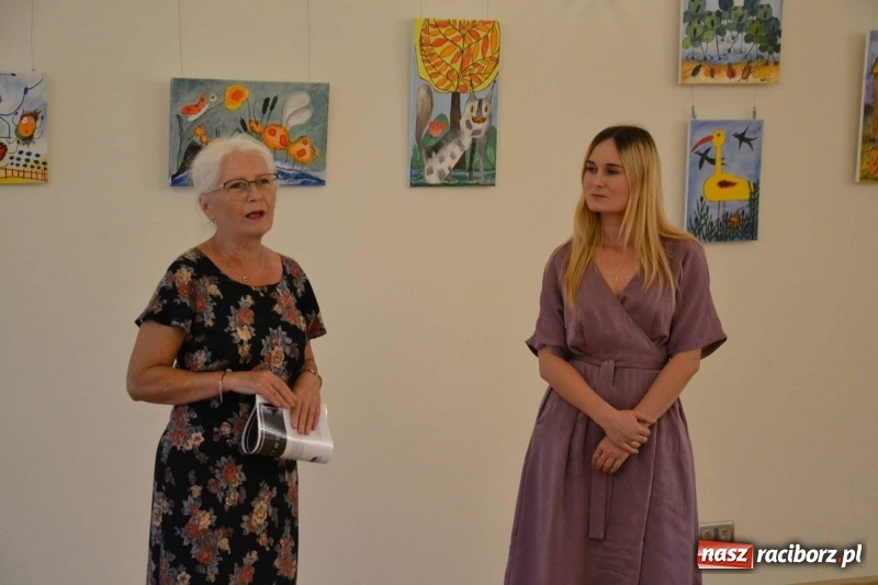 Zdjęcie w galerii na portalu naszraciborz.pl: Barwy i kształty dzieciństwa oraz Taki pejzaż – wernisaż wystawy na Zamku Piastowskim  wiadomości z regionu